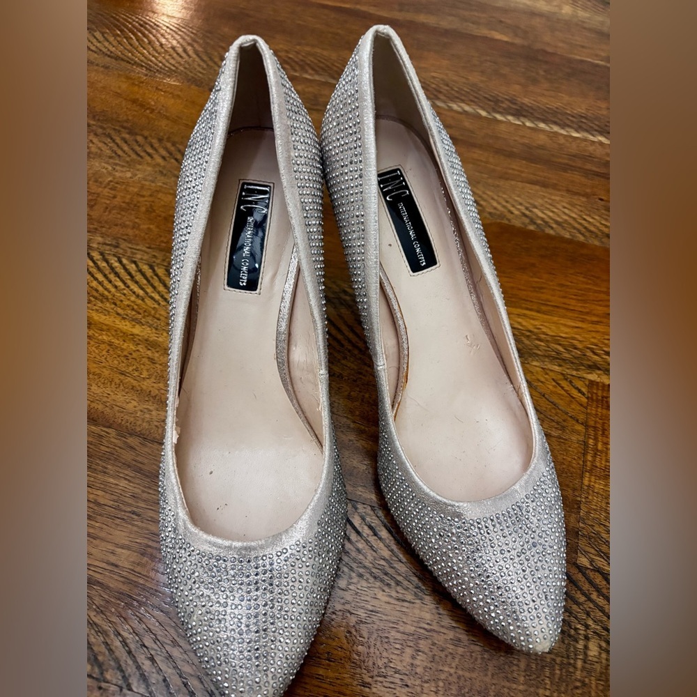 INC International Concepts Heels Silver Rhinestone Jeweled Pumps Size 10M